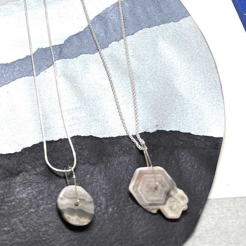 Kanndir Hexagonal Pendant